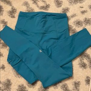 SOLD!!! LIKE NEW lululemon full length leggings